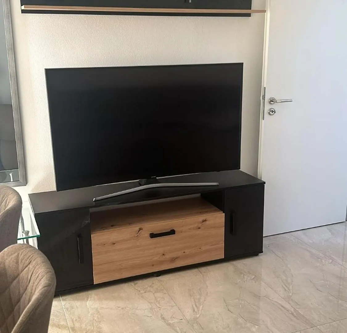 Two Rooms Apartment Near The S8 Train - Ideal For Workers - No Party Munich Germany